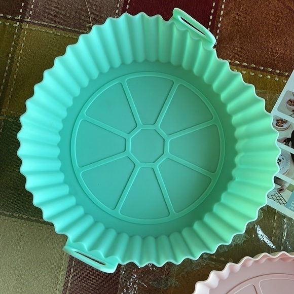 Brand New 2-Pack Air Fryer Non-Stick Silicone Liners Easy Clean Reusable - Picture 4 of 12